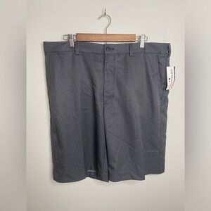 NWT Men's Grand Slam Gray Performance Golf Shorts Size 38